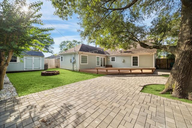 1063 W 43rd Street, Houston, TX 77018