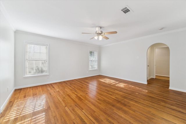 1063 W 43rd Street, Houston, TX 77018