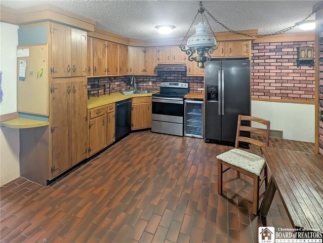 6040 & 6044 Mill Road, Chautauqua, NY 14757