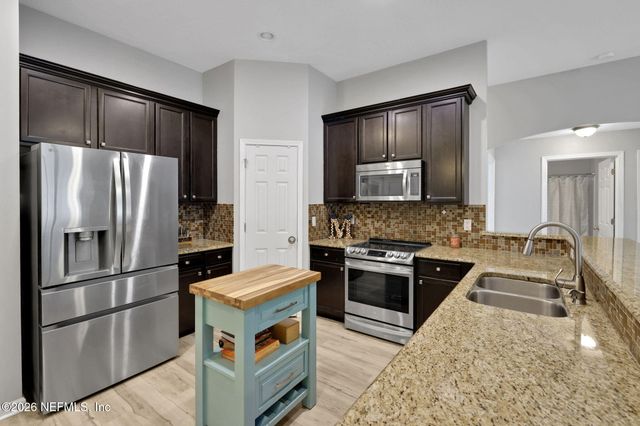 1207 CAMP RIDGE Lane, Middleburg, FL 32068