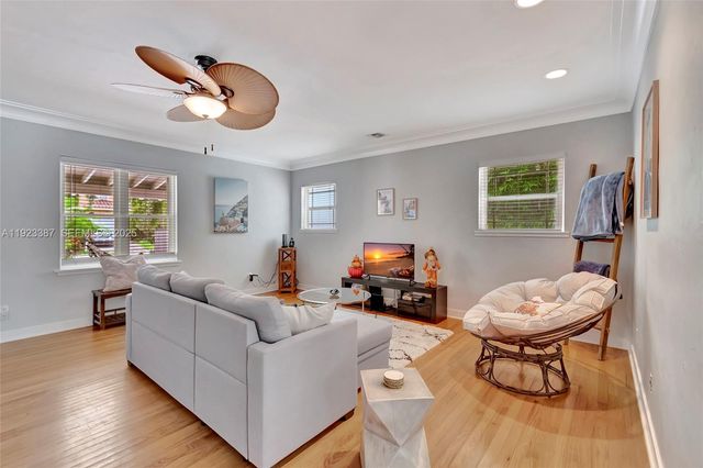 515 SW 9th St, Fort Lauderdale, FL 33315