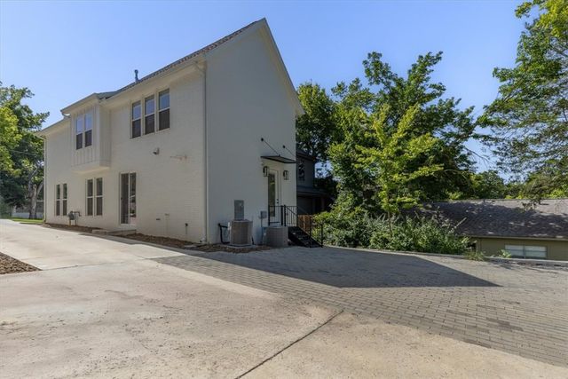 251 S Church Avenue, Fayetteville, AR 72701