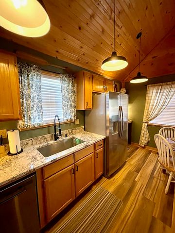 89 B E Valley Drive, Hardy, AR 72542