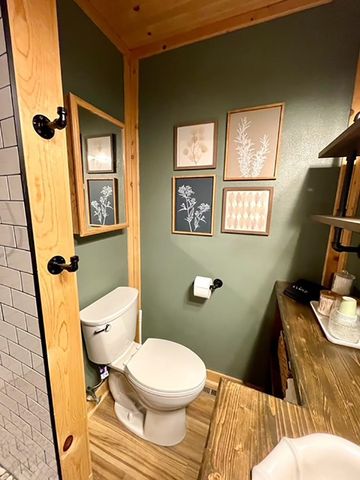 89 B E Valley Drive, Hardy, AR 72542