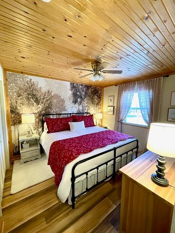 89 B E Valley Drive, Hardy, AR 72542