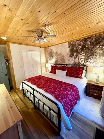 89 B E Valley Drive, Hardy, AR 72542