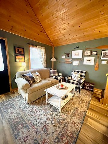 89 B E Valley Drive, Hardy, AR 72542