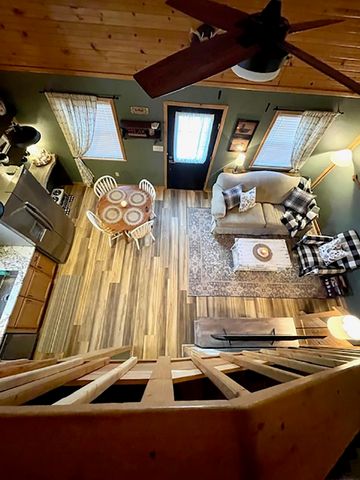 89 B E Valley Drive, Hardy, AR 72542