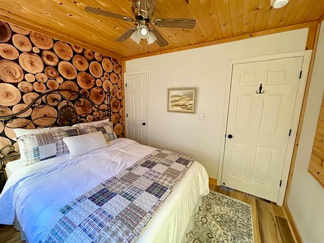 89 B E Valley Drive, Hardy, AR 72542