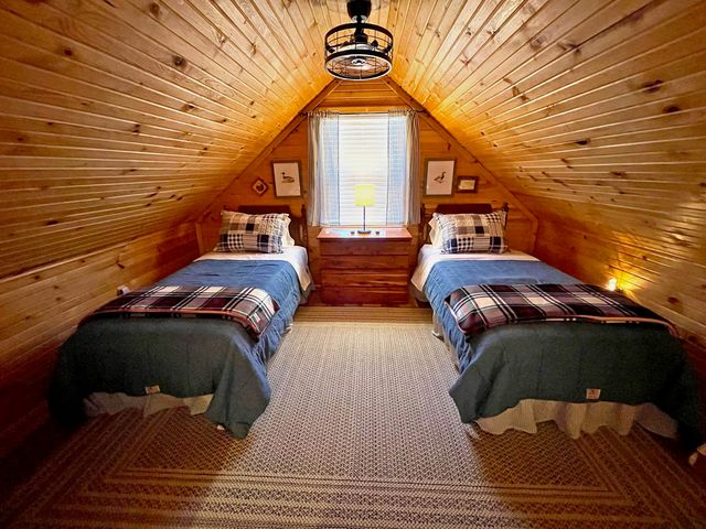 89 B E Valley Drive, Hardy, AR 72542