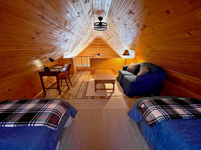 89 B E Valley Drive, Hardy, AR 72542