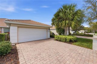8664 Genova CT, Naples, FL 34114