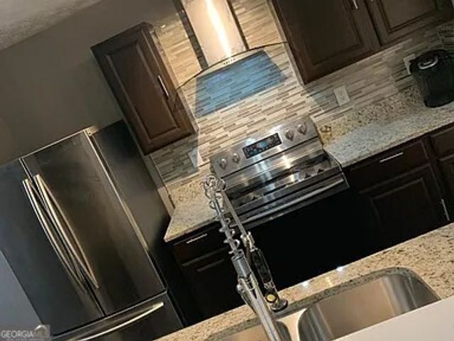 6203 Fairington Ridge Circle, Stonecrest, GA 30038