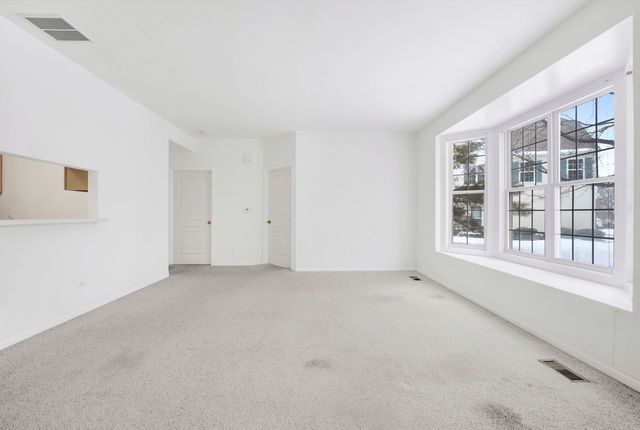 51 Arboretum Drive, Lombard, IL 60148