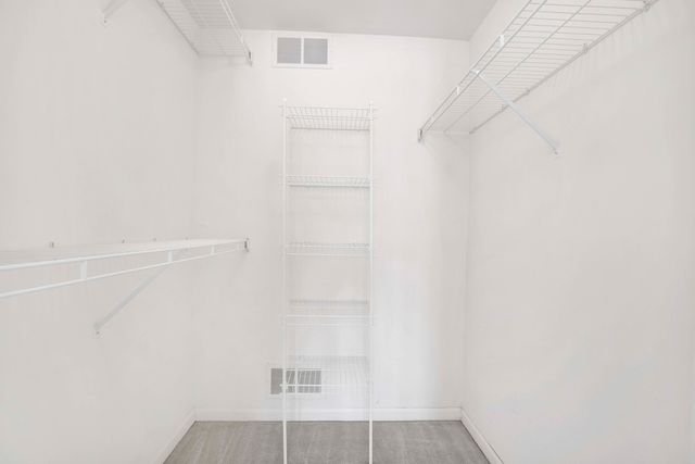 51 Arboretum Drive, Lombard, IL 60148