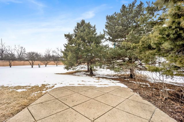 51 Arboretum Drive, Lombard, IL 60148