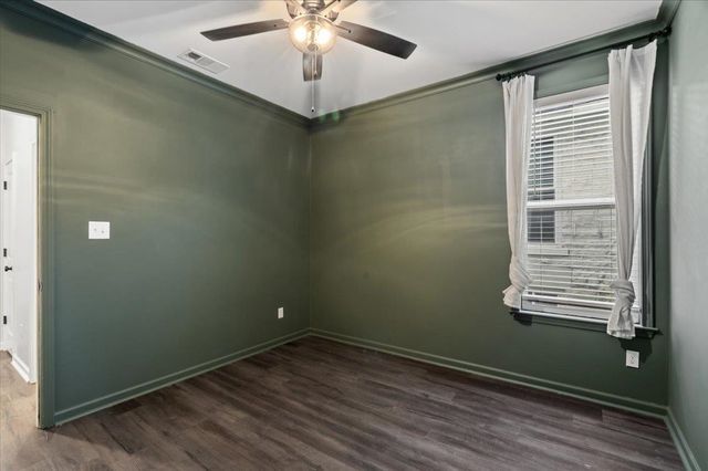991 FORREST AVE, Memphis, TN 38105