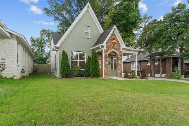 991 FORREST AVE, Memphis, TN 38105