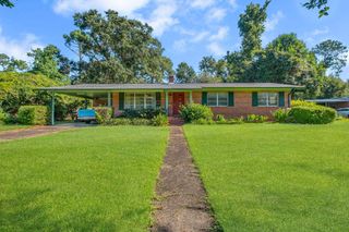 1230 Circle Drive, Tallahassee, FL 32301