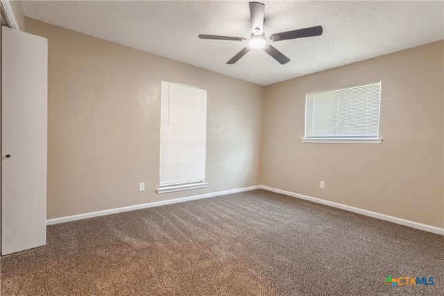 889 Nola Ruth Boulevard, Harker Heights, TX 76548