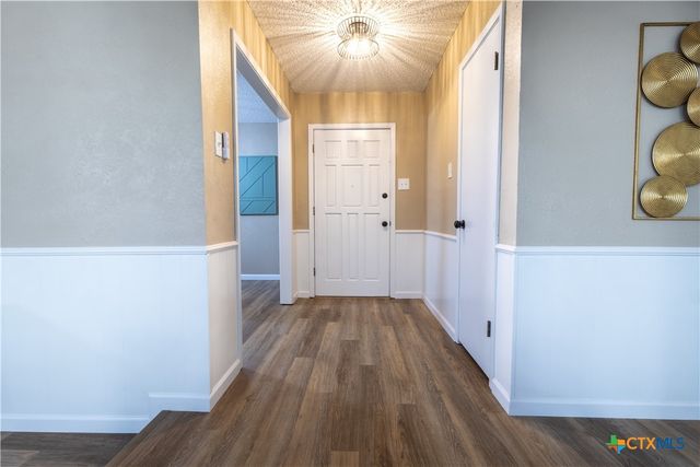 889 Nola Ruth Boulevard, Harker Heights, TX 76548
