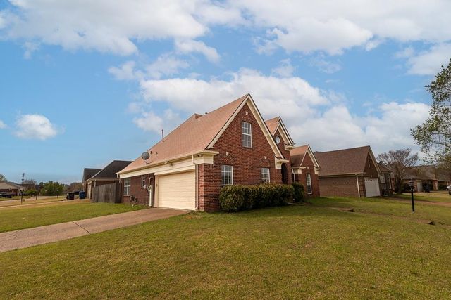 10039 WOODLAND BIRCH DR, Lakeland, TN 38002