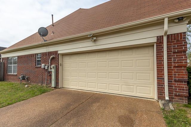 10039 WOODLAND BIRCH DR, Lakeland, TN 38002