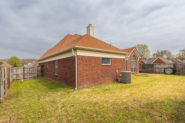 10039 WOODLAND BIRCH DR, Lakeland, TN 38002