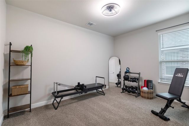 196 Tanager Drive, Rhome, TX 76078