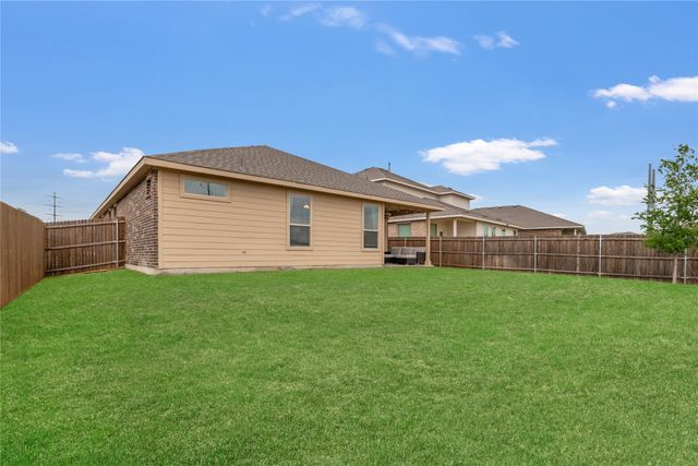 196 Tanager Drive, Rhome, TX 76078