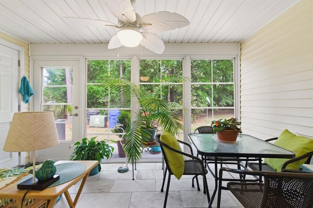 8124 Shadow Oak Drive, North Charleston, SC 29406