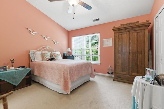 8124 Shadow Oak Drive, North Charleston, SC 29406