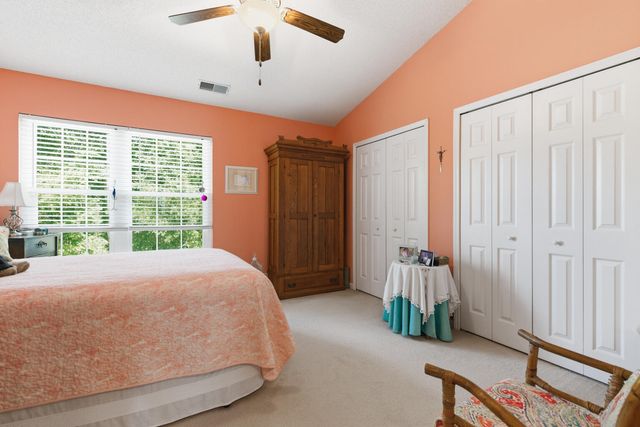 8124 Shadow Oak Drive, North Charleston, SC 29406