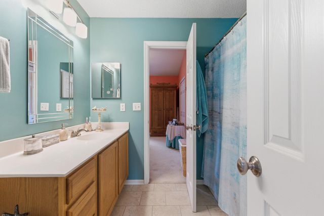 8124 Shadow Oak Drive, North Charleston, SC 29406
