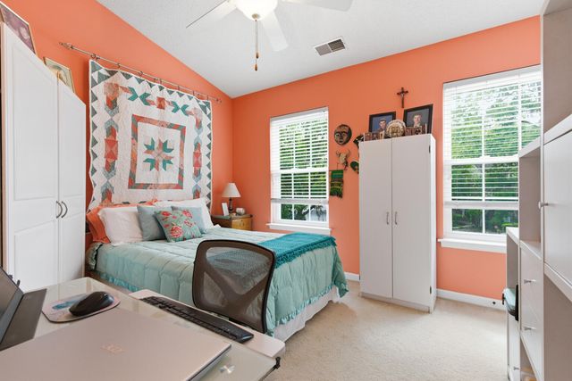 8124 Shadow Oak Drive, North Charleston, SC 29406