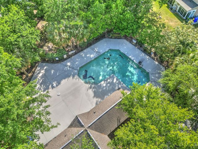 8124 Shadow Oak Drive, North Charleston, SC 29406