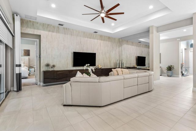 12882 Granite Mountain Pass, Boynton Beach, FL 33473