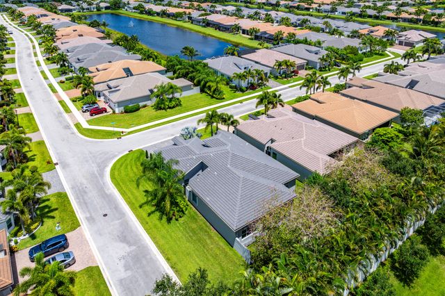 12882 Granite Mountain Pass, Boynton Beach, FL 33473