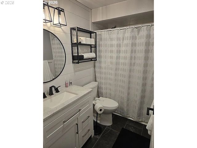 15787 Sw VILLAGE Cir, Beaverton, OR 97007