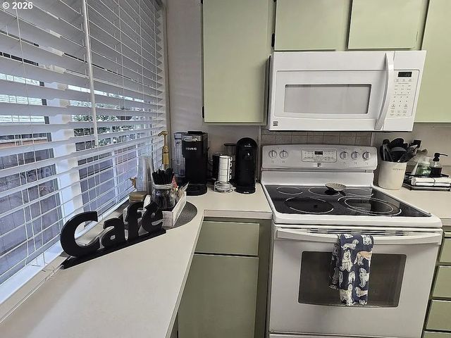 15787 Sw VILLAGE Cir, Beaverton, OR 97007