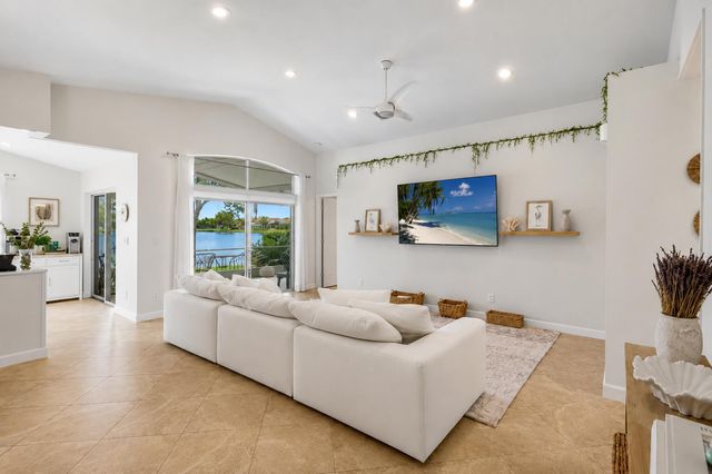 7188 Burgess Drive, Lake Worth, FL 33467