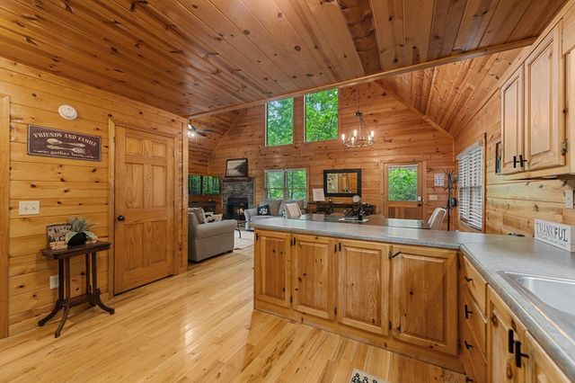 458 Sugar Mountain Road, Blue Ridge, GA 30513