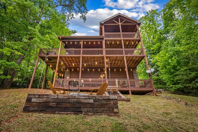458 Sugar Mountain Road, Blue Ridge, GA 30513