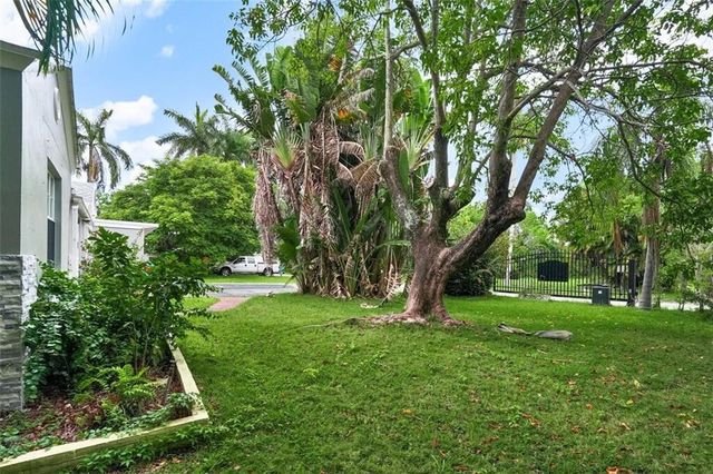 617 LAKESIDE Harbor, Boynton Beach, FL 33435