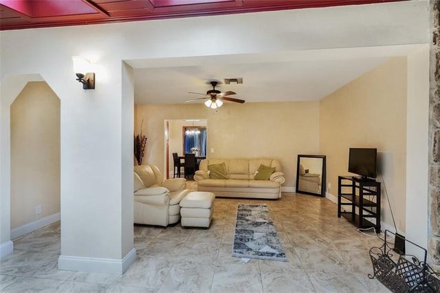 617 LAKESIDE Harbor, Boynton Beach, FL 33435