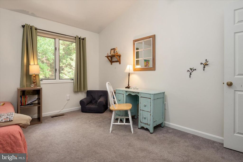 Image 21 of property listing at 147 SPRING PLACE WAY, Annapolis, MD 21401