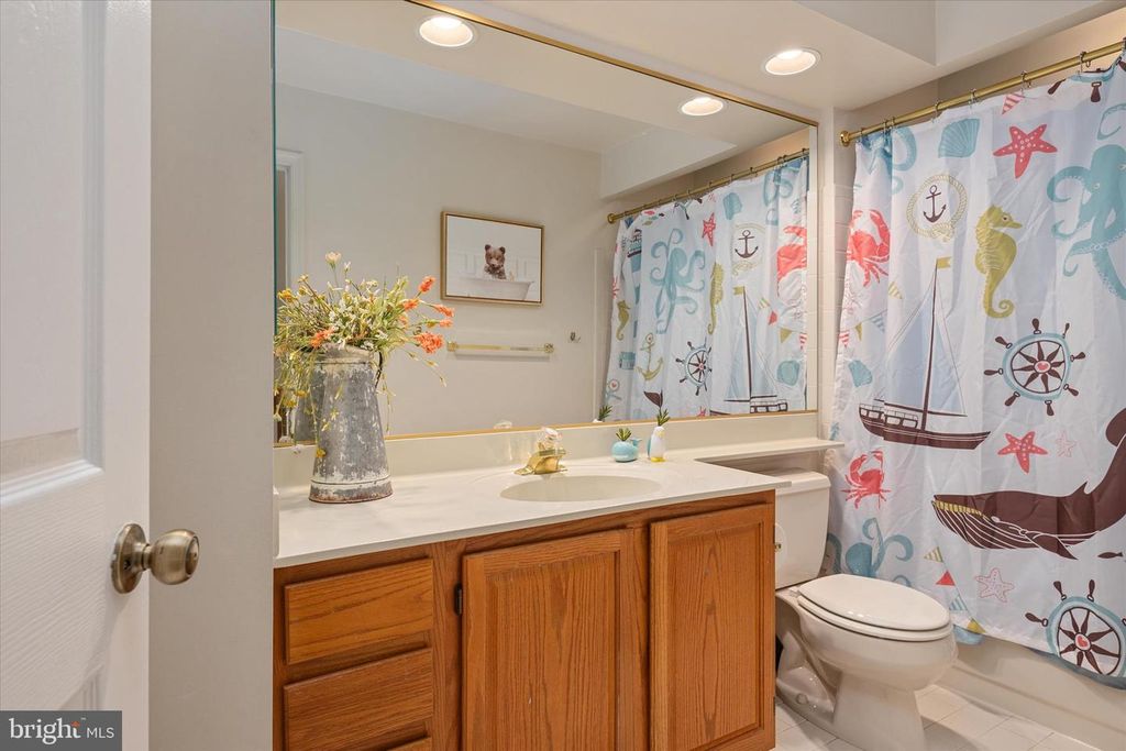 Image 25 of property listing at 147 SPRING PLACE WAY, Annapolis, MD 21401