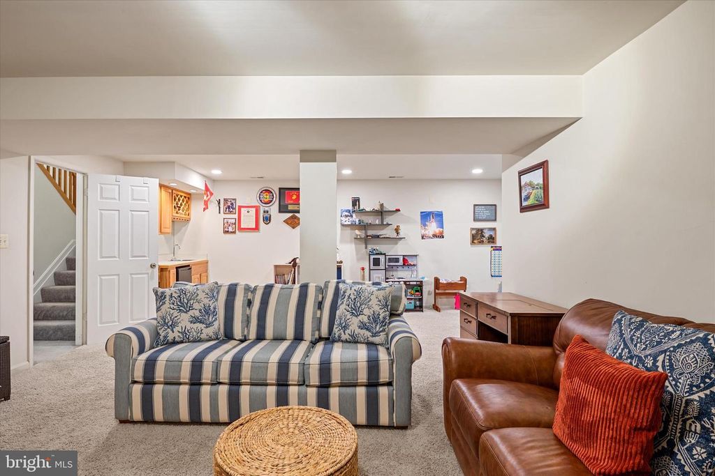 Image 27 of property listing at 147 SPRING PLACE WAY, Annapolis, MD 21401