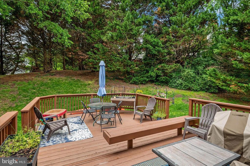 Image 33 of property listing at 147 SPRING PLACE WAY, Annapolis, MD 21401