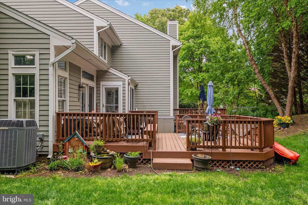Image 34 of property listing at 147 SPRING PLACE WAY, Annapolis, MD 21401